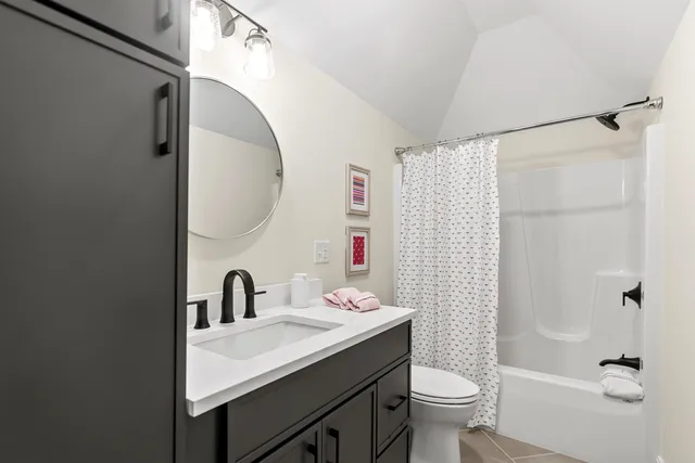 $1,378,000 | 2 Woodbury Avenue, Unit 2, Portsmouth, NH 03801