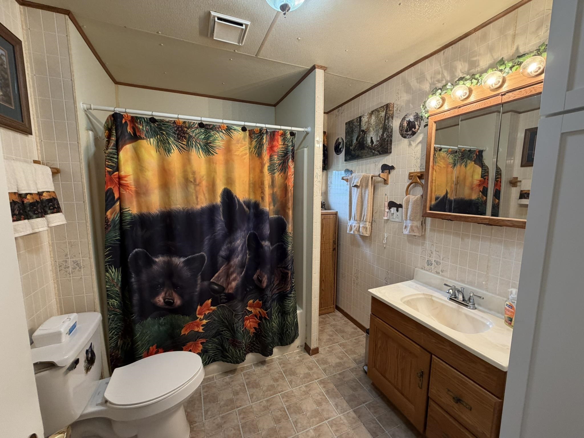 129 West Beloit Street Darien, WI 53114 - Photo 9 of 15