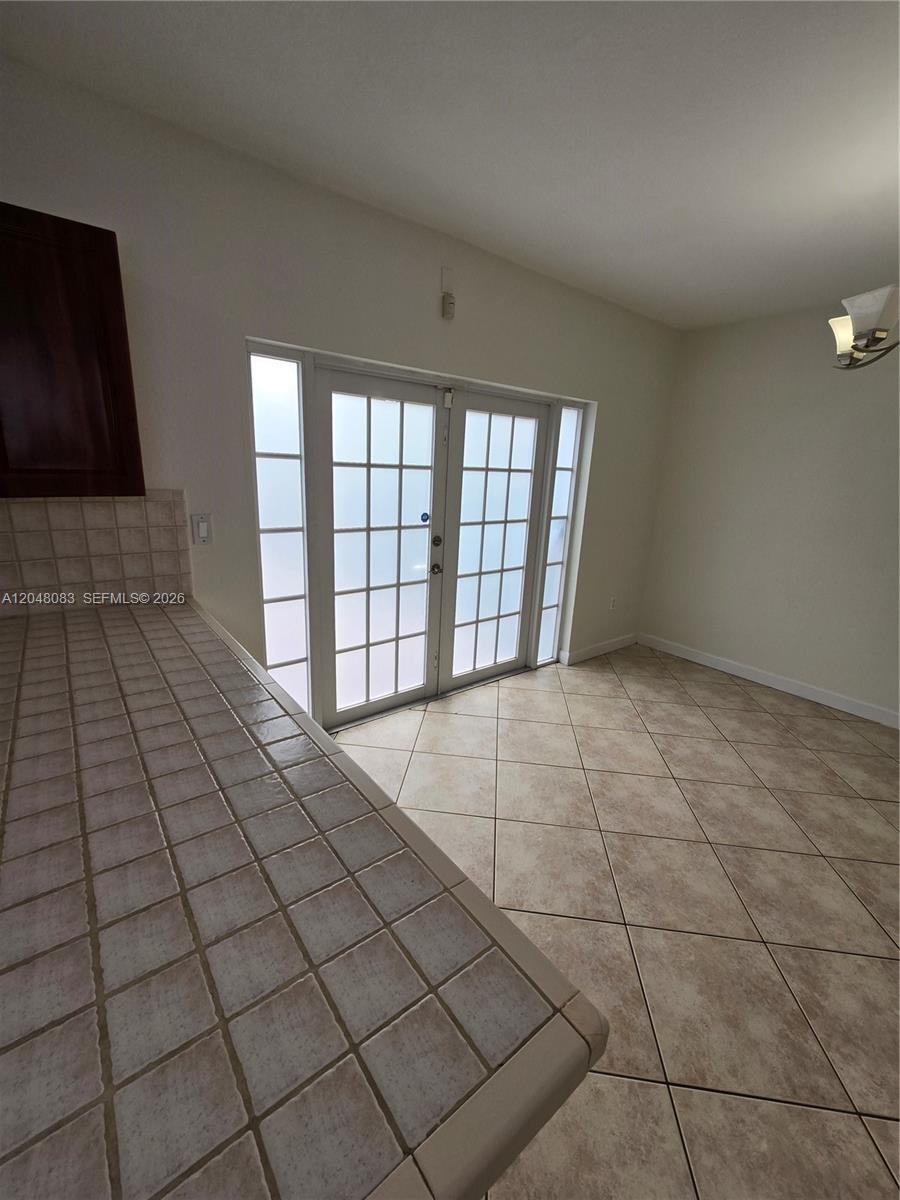 14758 Southwest 9th Lane Miami, FL 33194 - Photo 15 of 93