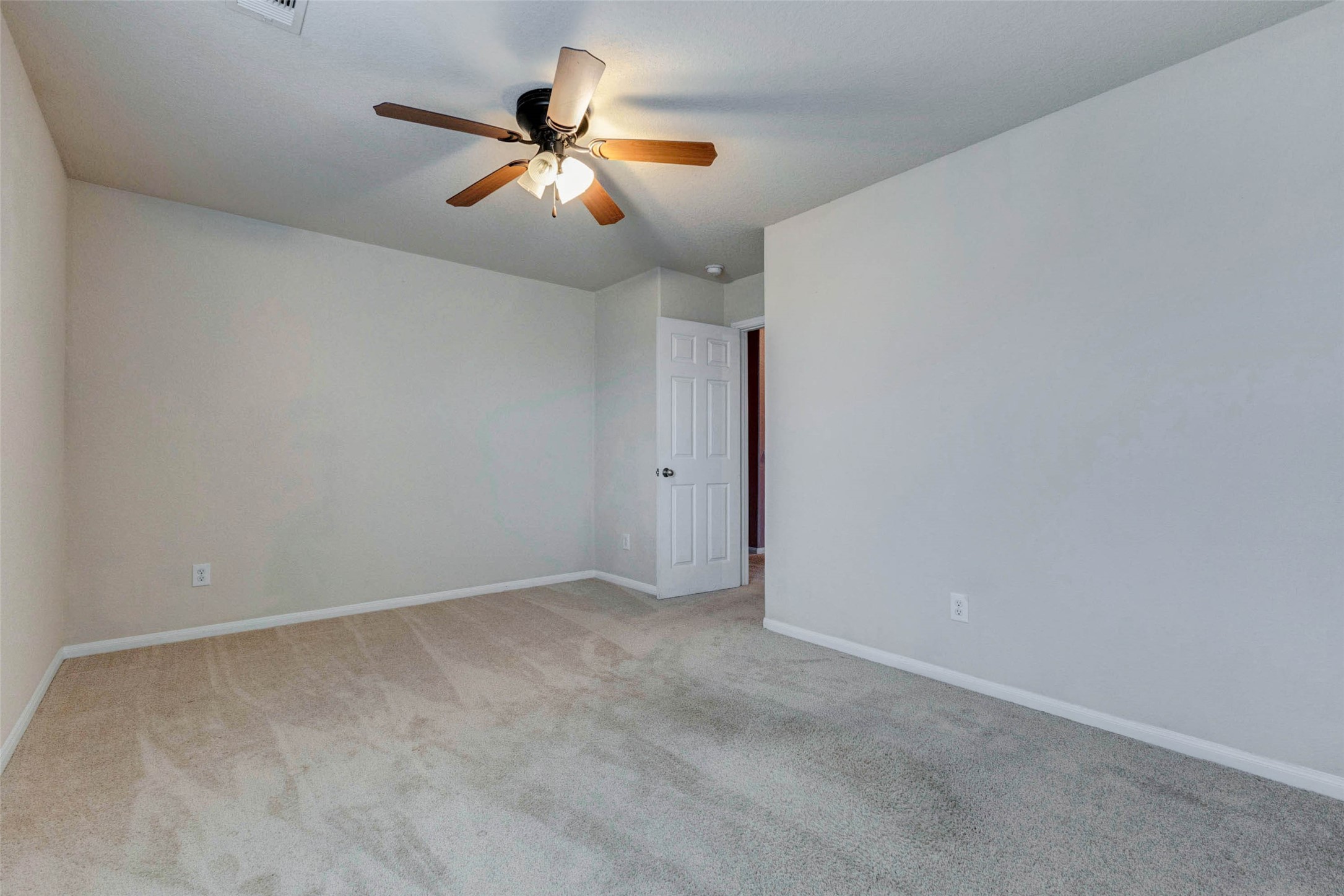 7638 Alum Lane Baytown, TX 77521 - Photo 32 of 44 a view of an empty room