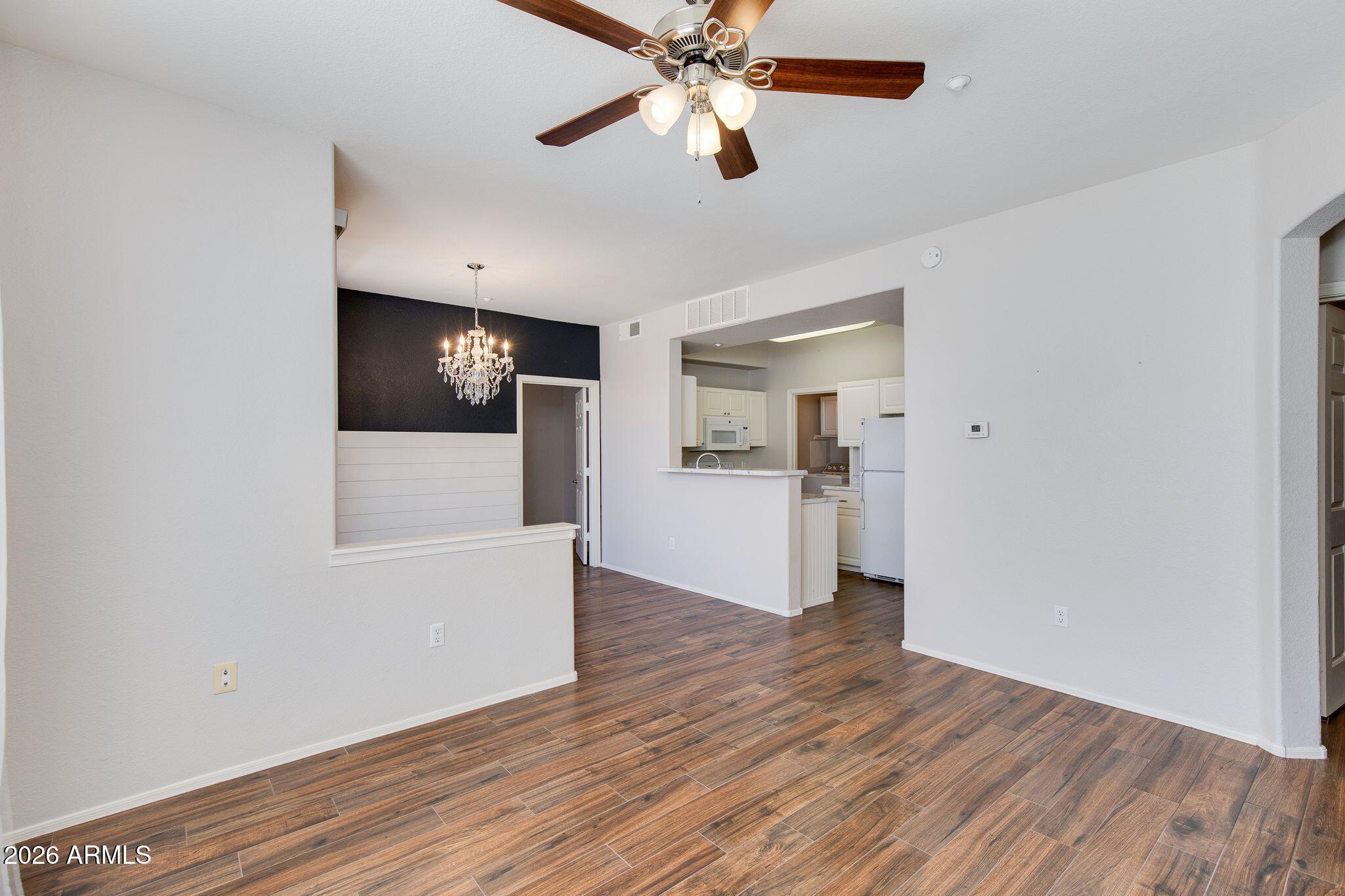 5303 North 7th Street, Unit 215 Phoenix, AZ 85014 - Photo 10 of 30 Living Room