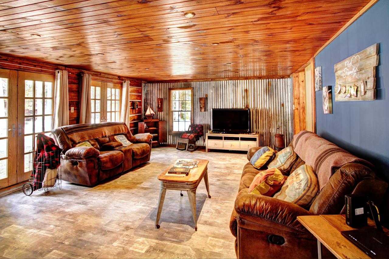 715 Bloom Road Eagle River, WI 54521 - Photo 6 of 23 Gallery Image 6