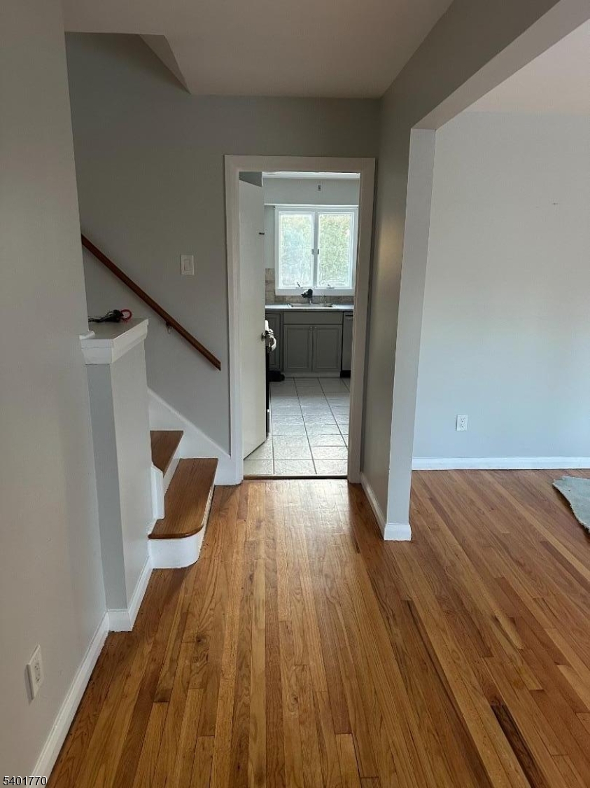 25 Huck Road Bloomfield, NJ 07003 - Photo 2 of 27