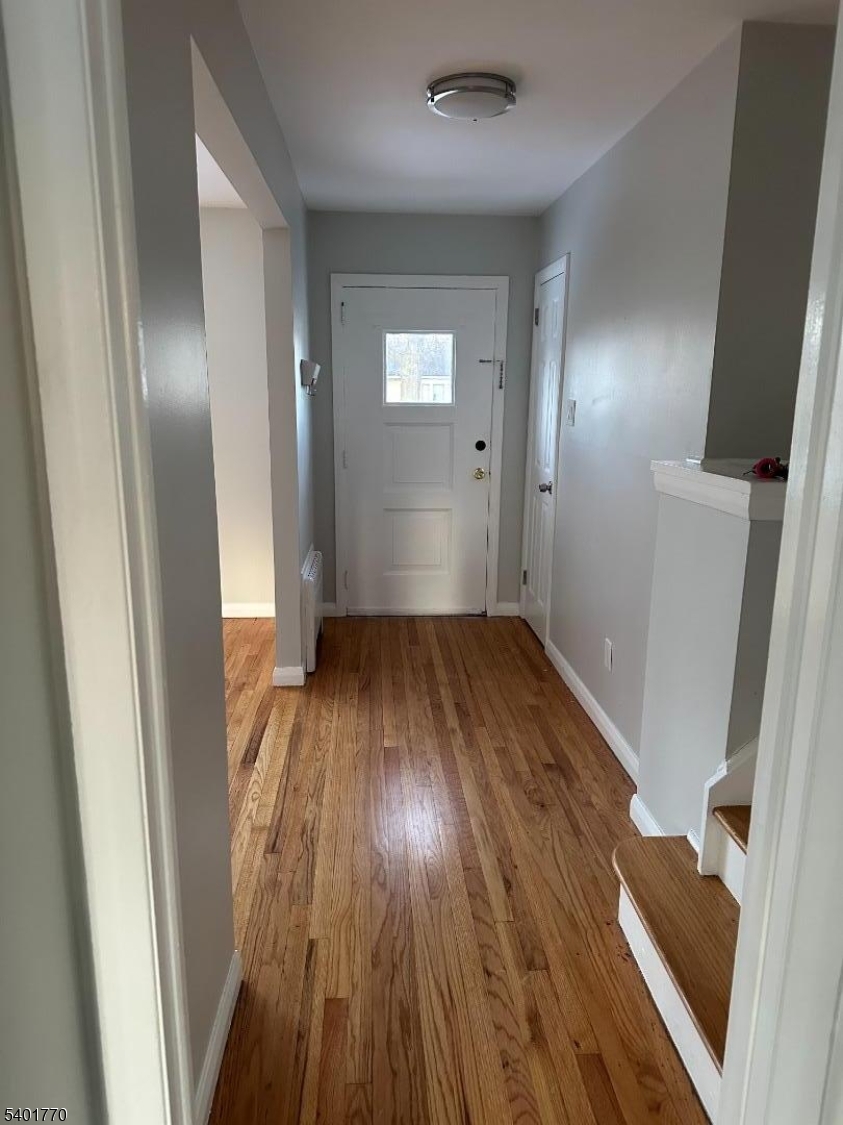 25 Huck Road Bloomfield, NJ 07003 - Photo 3 of 27