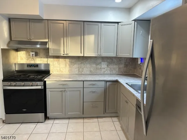 $3,850 | 25 Huck Road, Bloomfield, NJ 07003