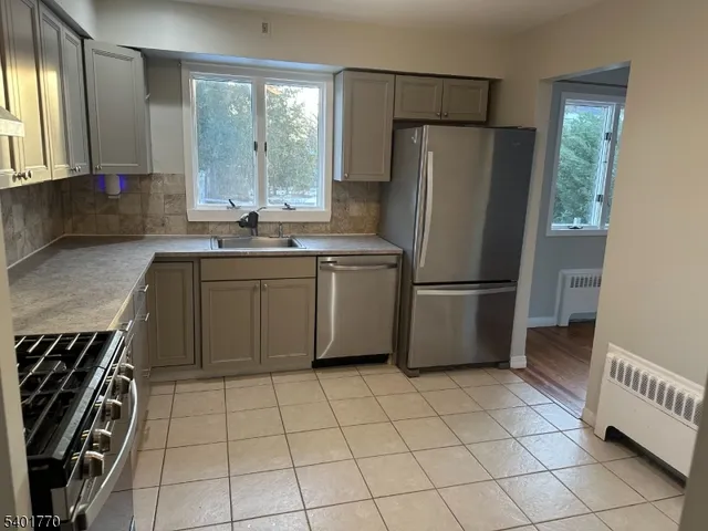 $3,850 | 25 Huck Road, Bloomfield, NJ 07003