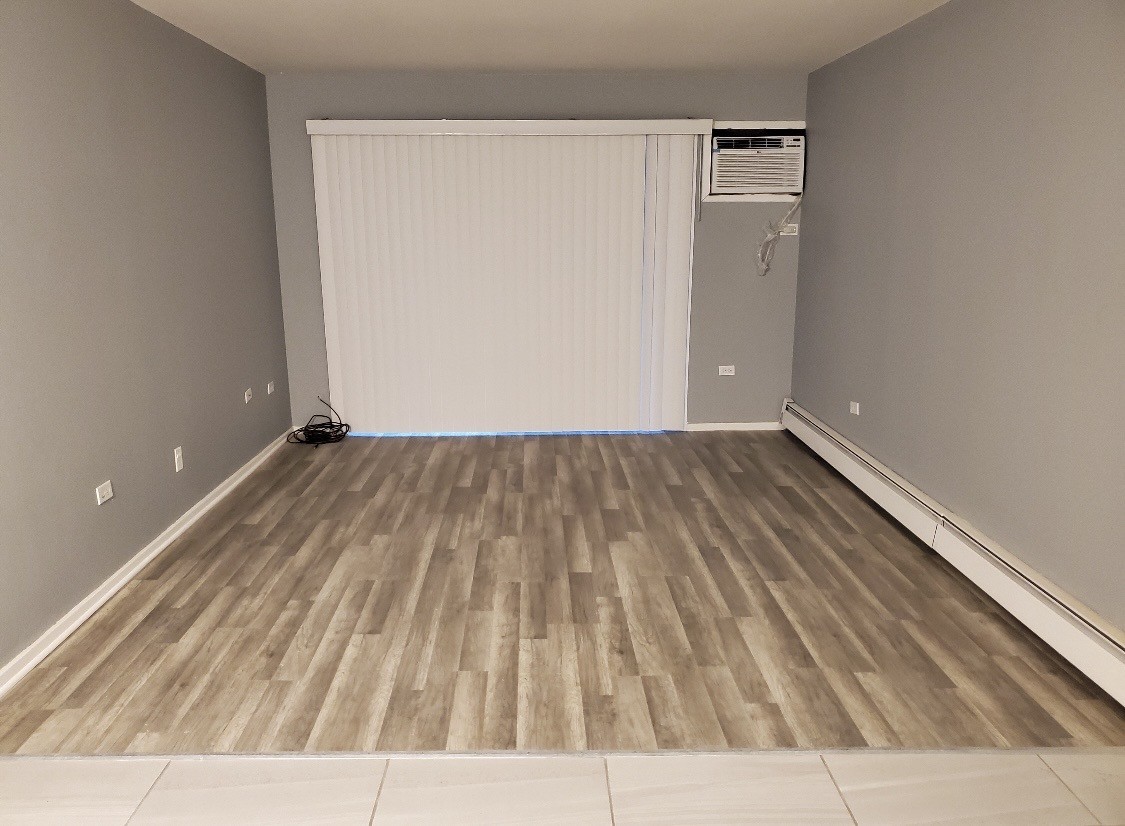 550 Michigan City Road, Unit 1C Calumet City, IL 60409 - Photo 4 of 6 a view of wooden floor