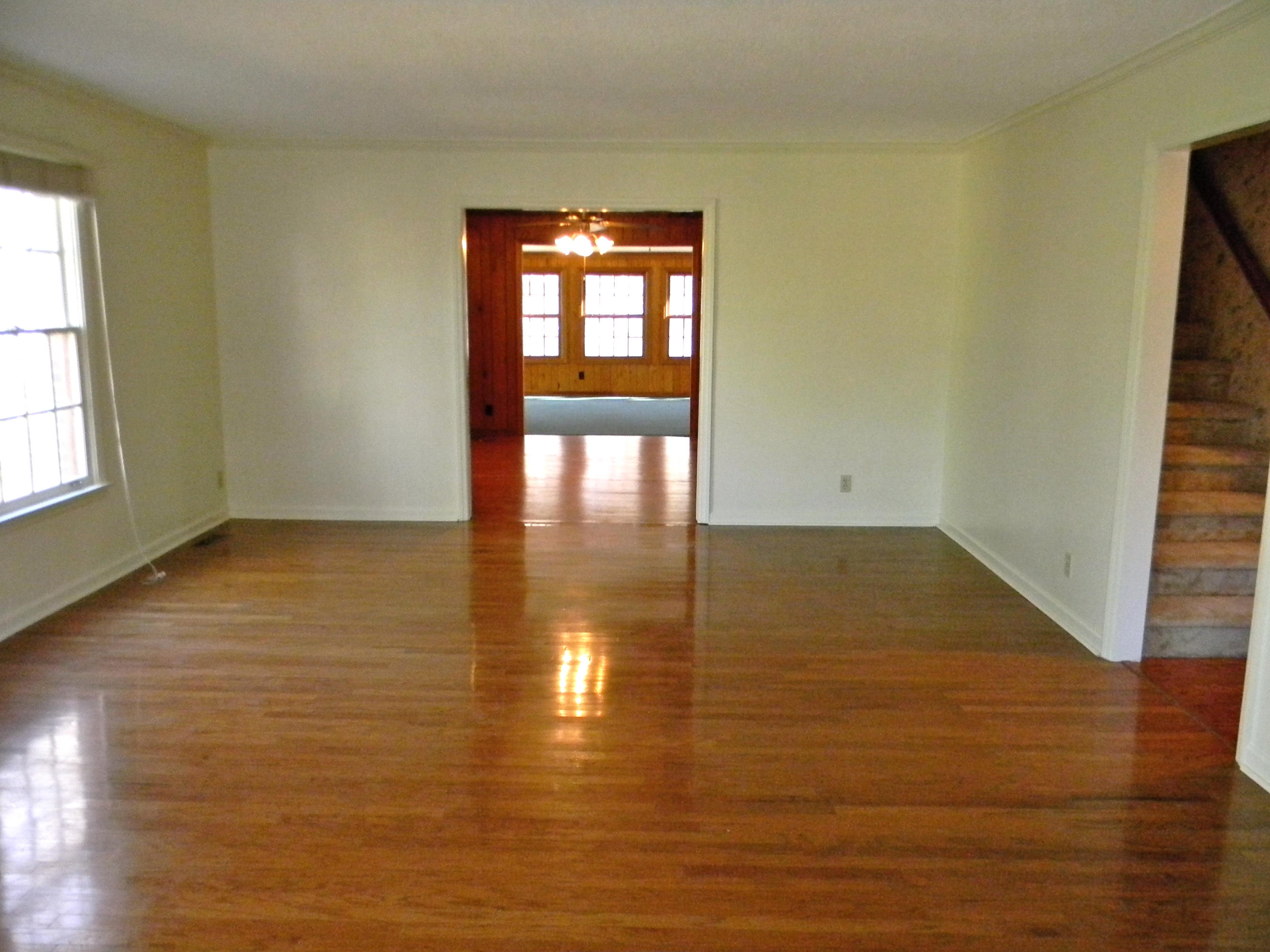103 Crestview Lane Oak Ridge, TN 37830 - Photo 11 of 39 Living Room