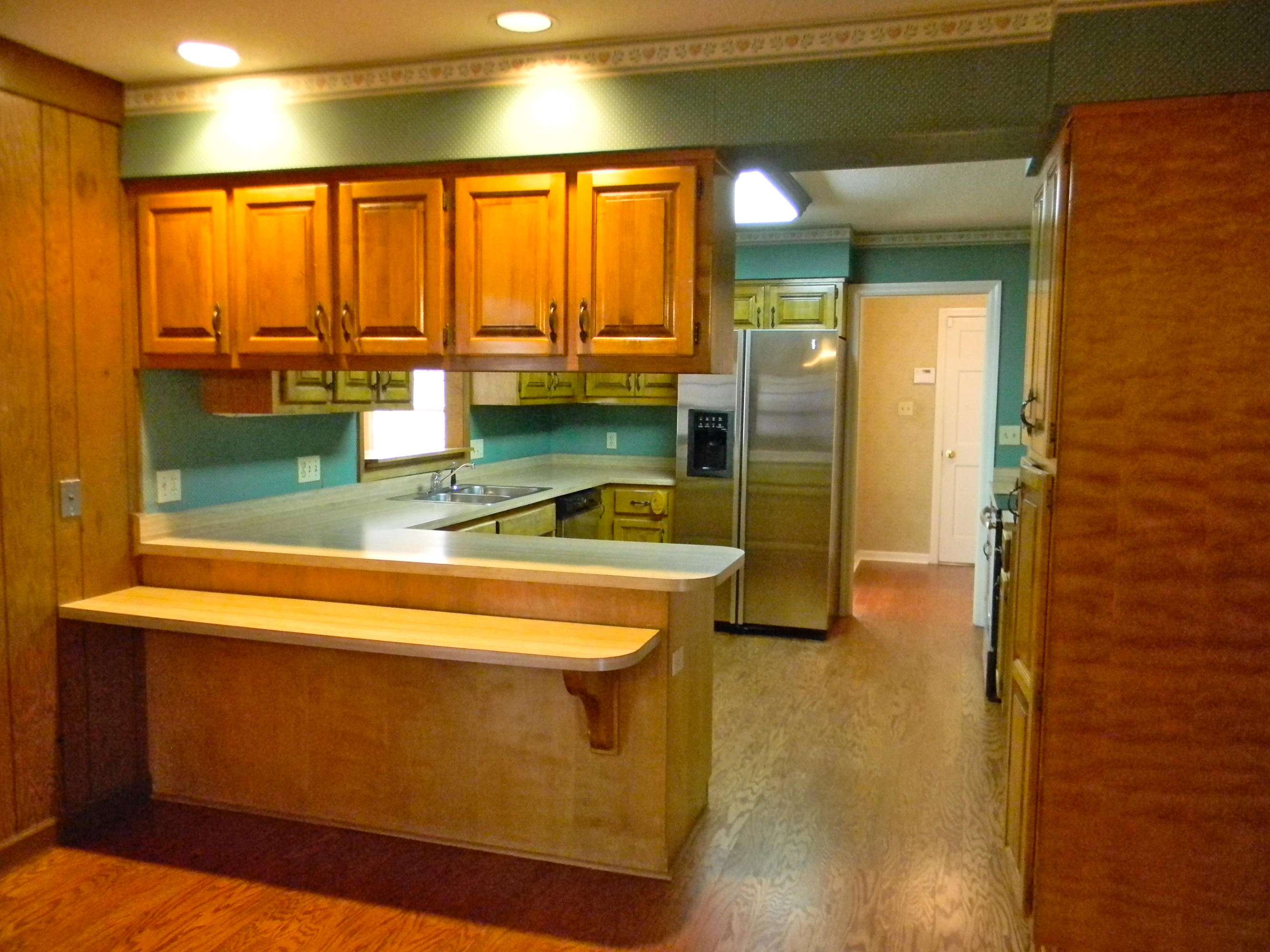 103 Crestview Lane Oak Ridge, TN 37830 - Photo 15 of 39 Kitchen from Breakfast Room