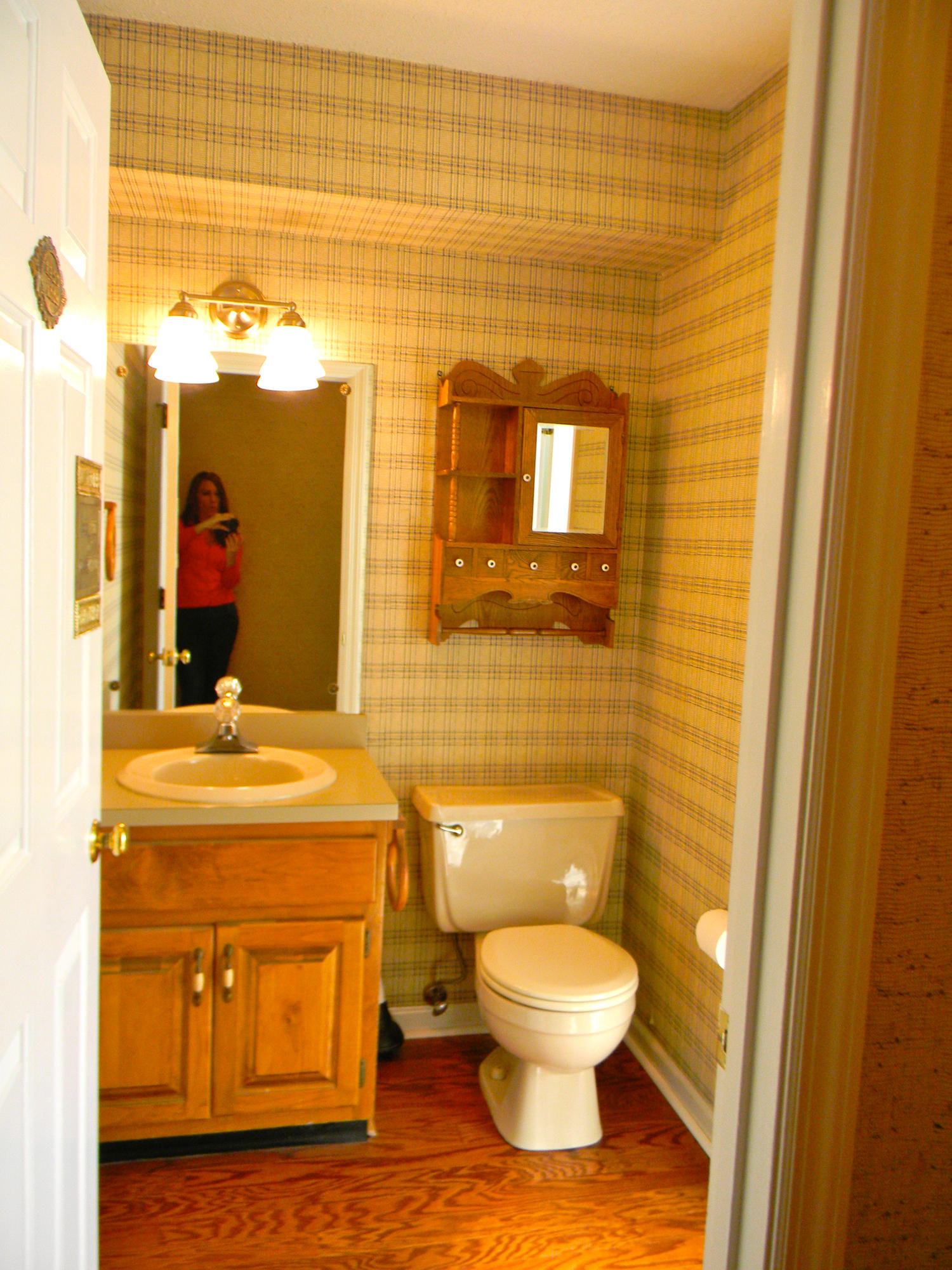 103 Crestview Lane Oak Ridge, TN 37830 - Photo 19 of 39 Bathroom on Main