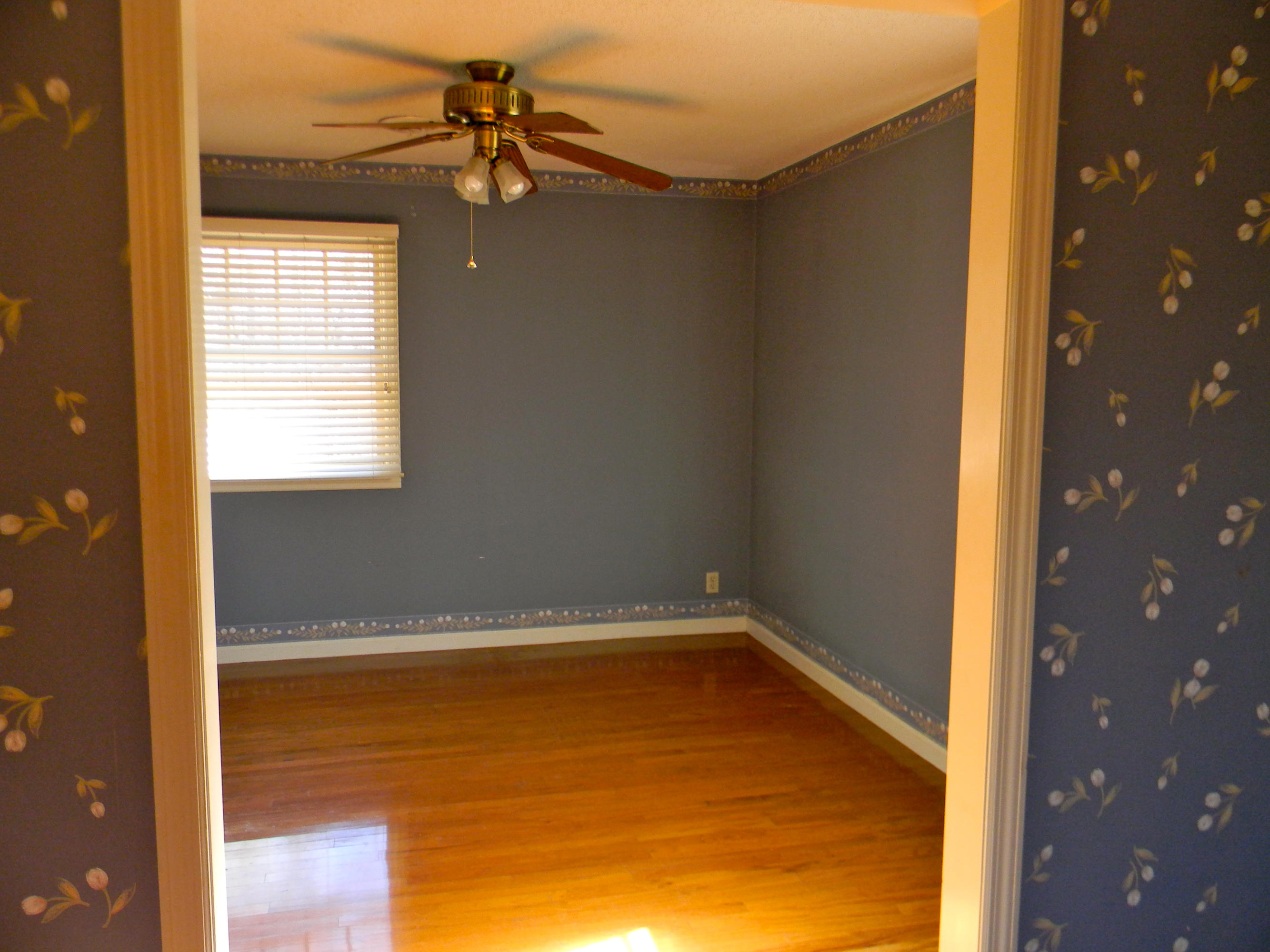 103 Crestview Lane Oak Ridge, TN 37830 - Photo 25 of 39 Sitting Room in Master