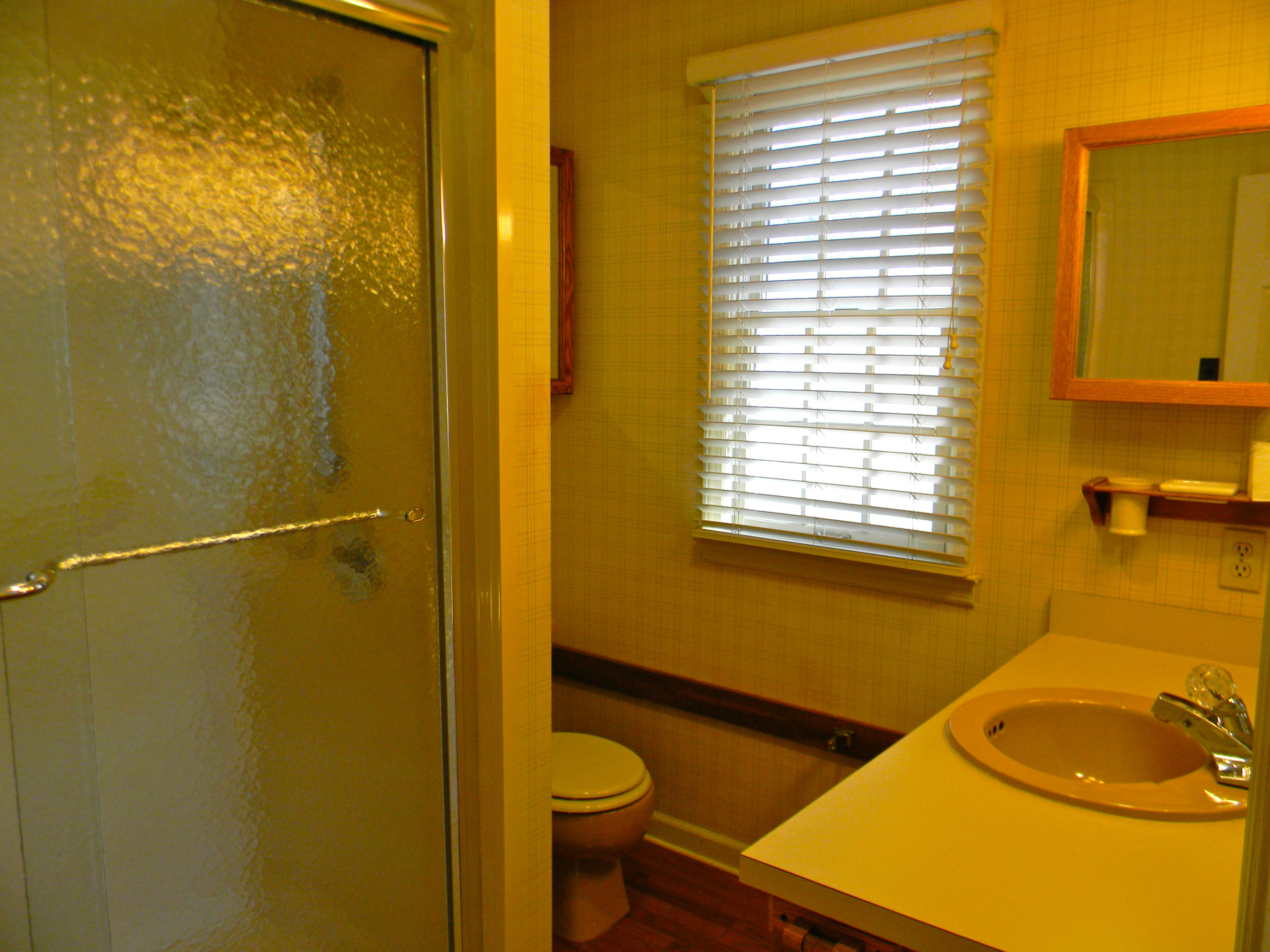 103 Crestview Lane Oak Ridge, TN 37830 - Photo 26 of 39 Master Bath