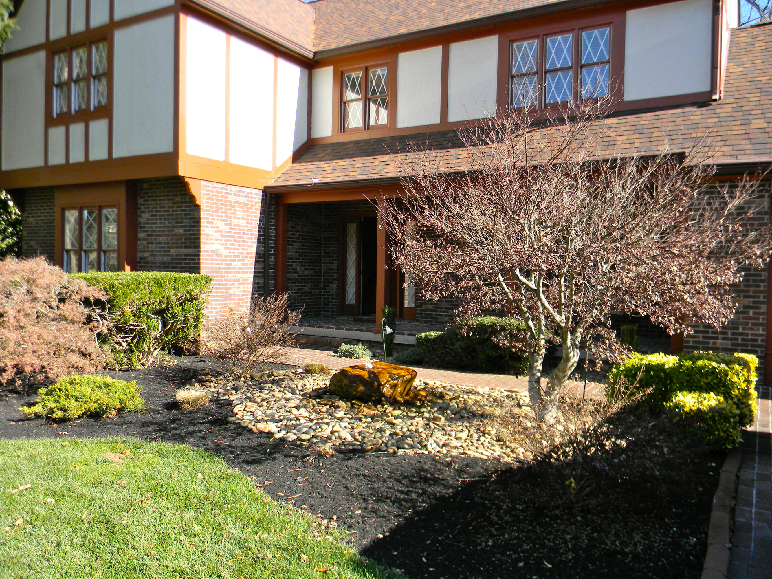 103 Crestview Lane Oak Ridge, TN 37830 - Photo 4 of 39 Landscaping