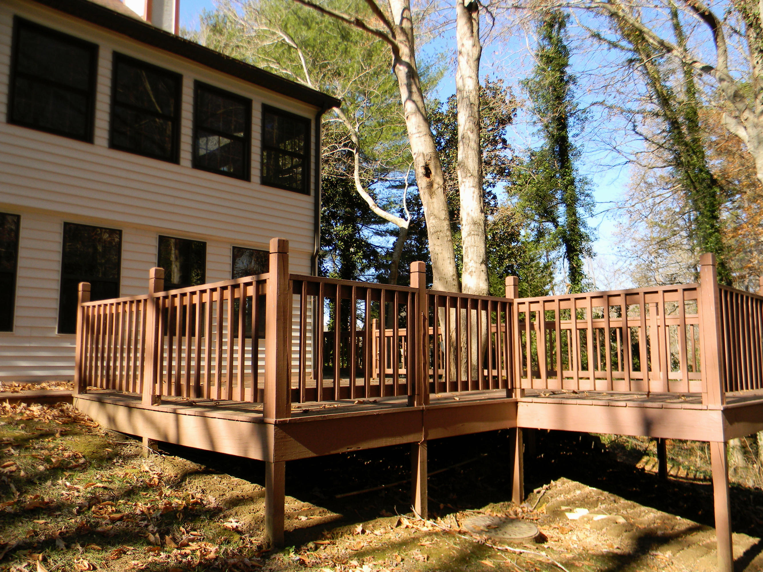 103 Crestview Lane Oak Ridge, TN 37830 - Photo 36 of 39 Decks for Entertaining