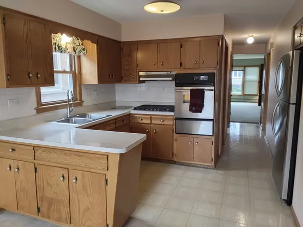 $1,950 | 2520 North Neva Avenue, Unit 2, Chicago, IL 60707