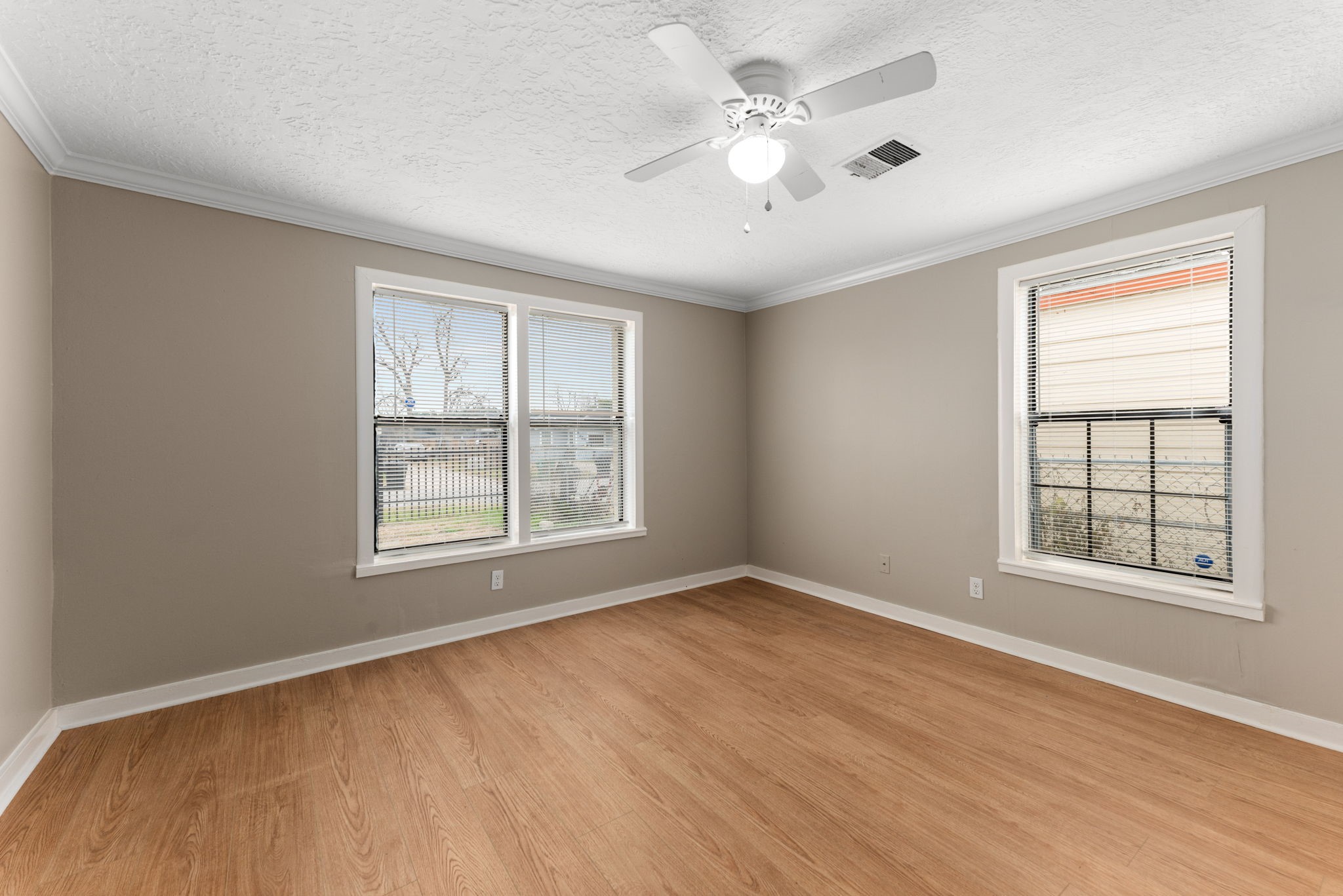 5311 Gano Street Houston, TX 77009 - Photo 17 of 35