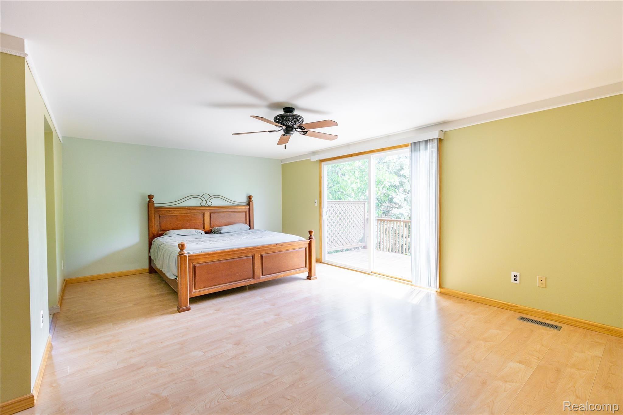 8443 Bridge Road Grosse Ile, MI 48138 - Photo 24 of 33 Master Bedroom 1.jpg