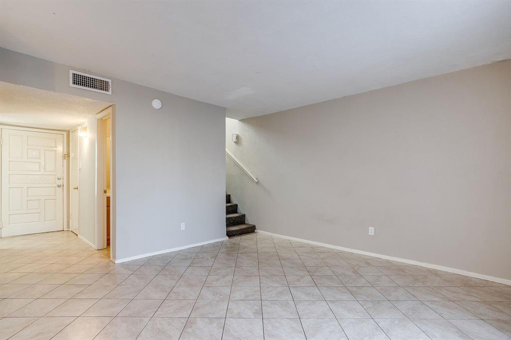 3400 Sanguinet Street, Unit RIGHT Fort Worth, TX 76107 - Photo 10 of 22 a view of an empty room