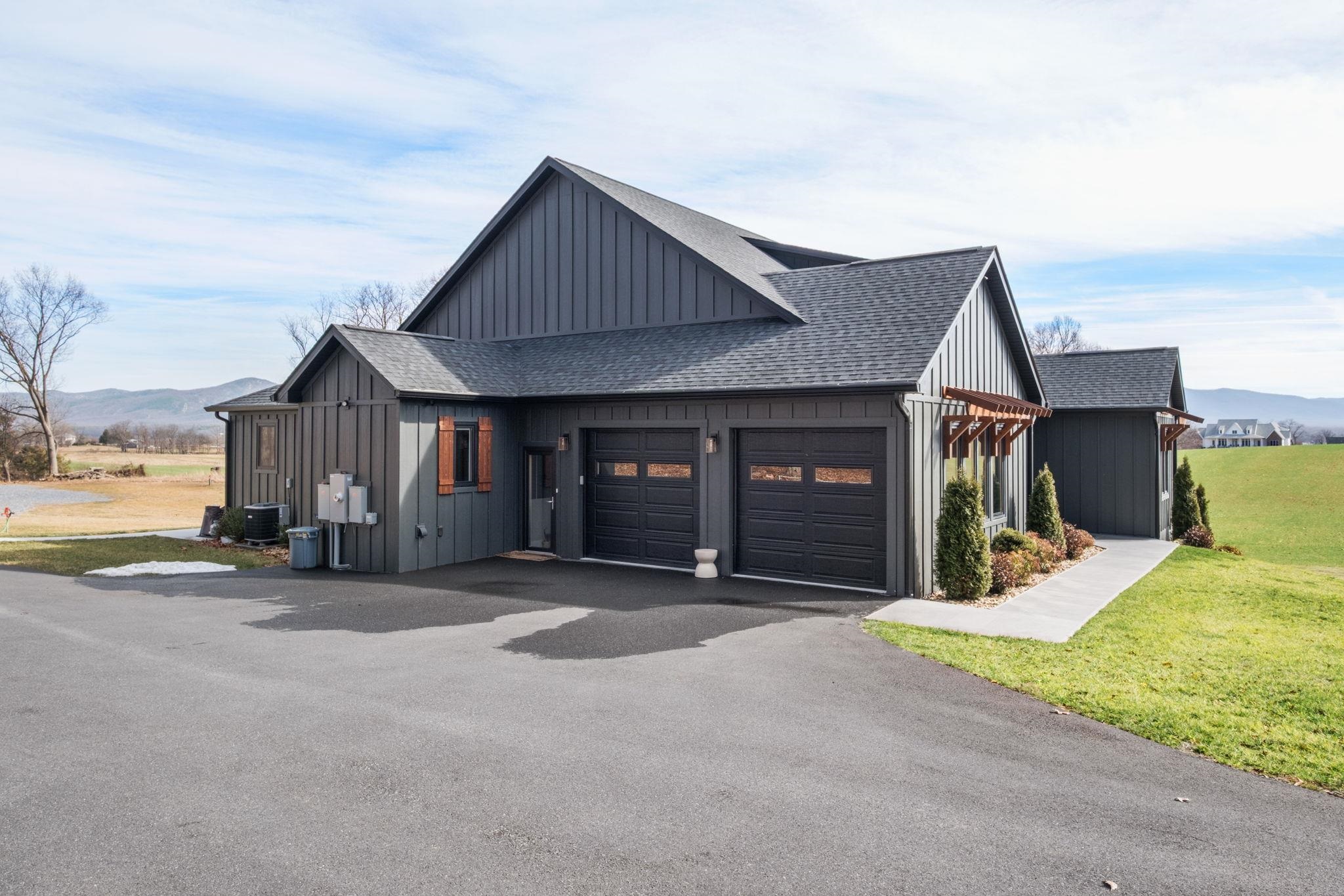 9671 Port Republic Road Port Republic, VA 24471 - Photo 4 of 55 Gallery Image 4