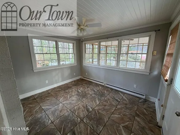 $2,200 | 1711 Meadowbrook Lane West, Wilson, NC 27893