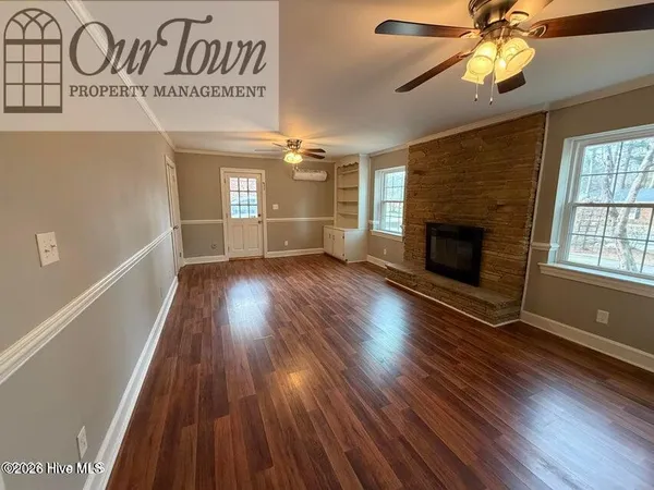 $2,200 | 1711 Meadowbrook Lane West, Wilson, NC 27893