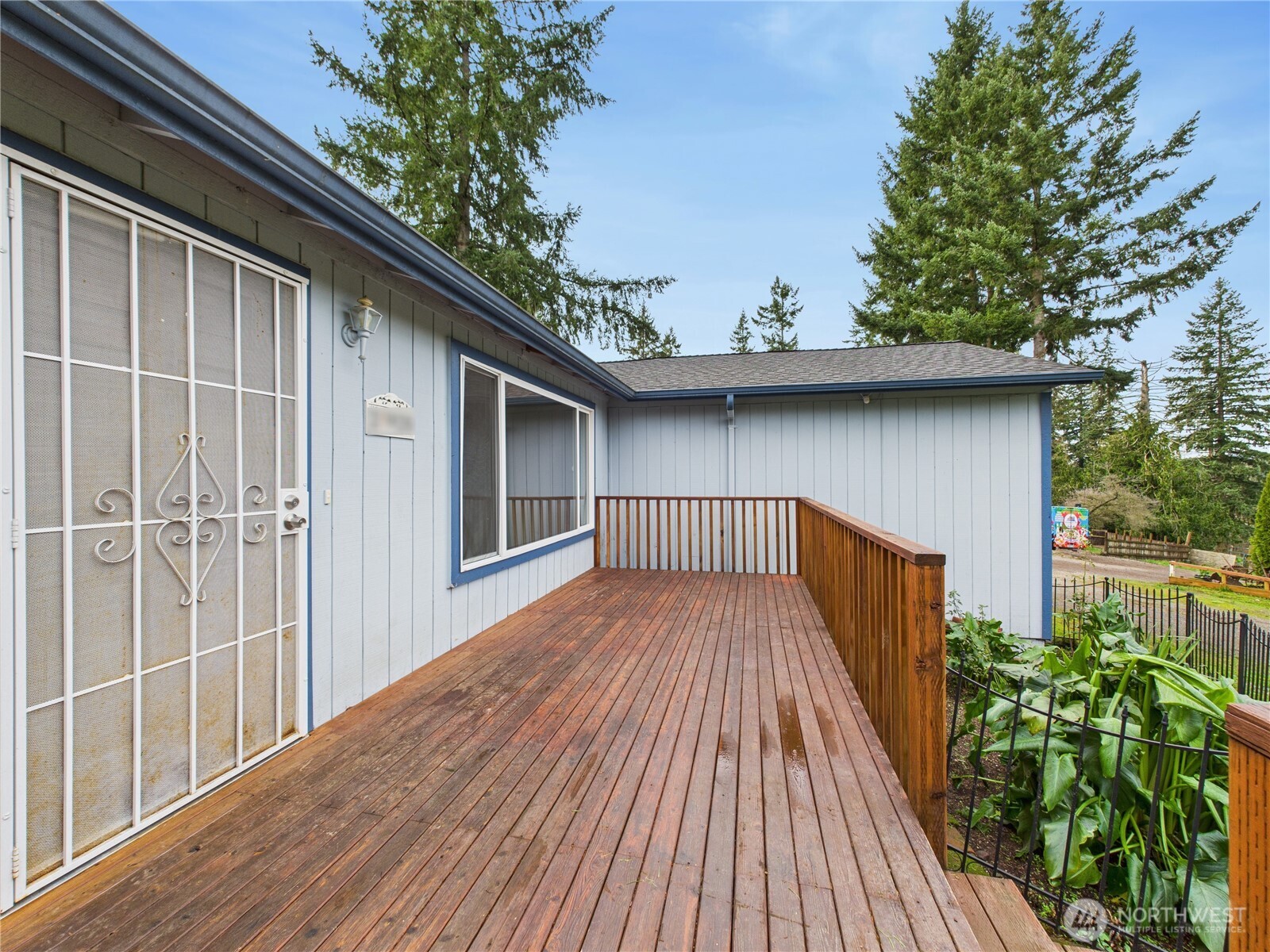 20925 260th Avenue Southeast Maple Valley, WA 98038 - Photo 4 of 34