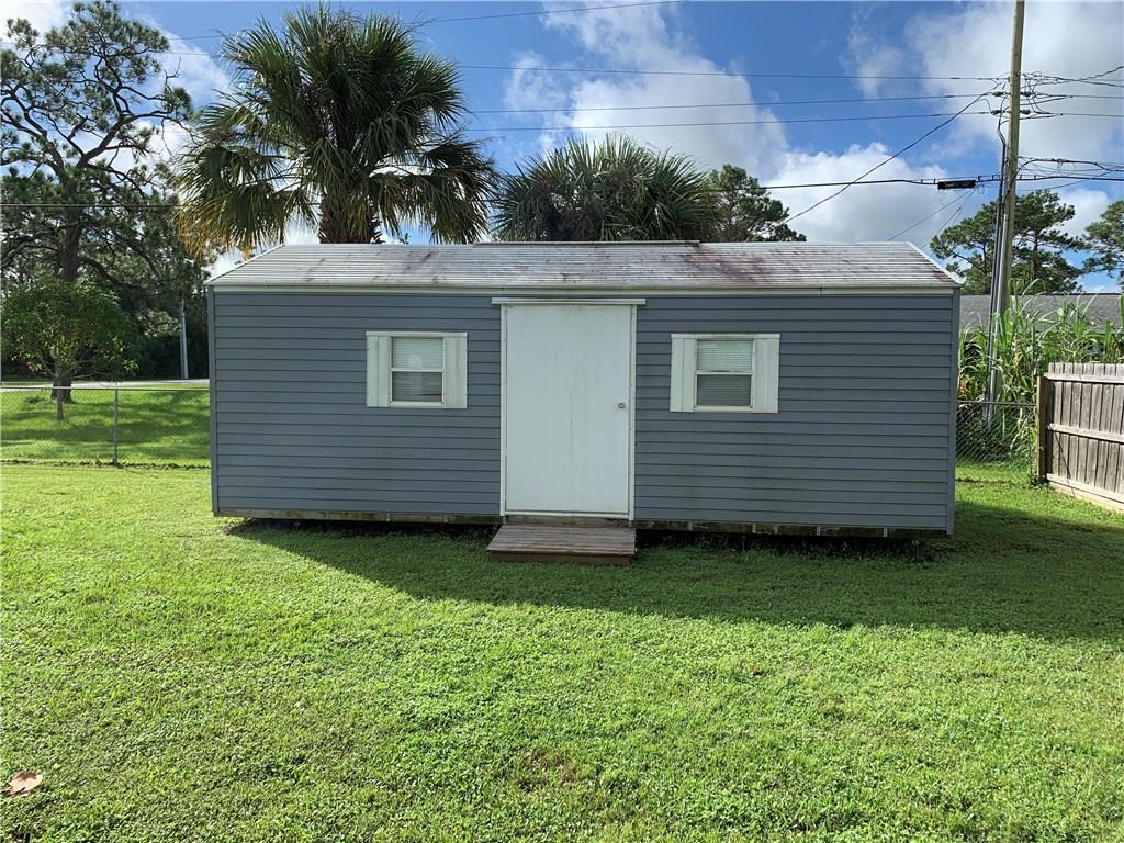 7701 James Road Fort Pierce, FL 34951 - Photo 13 of 23 Gallery Image 13