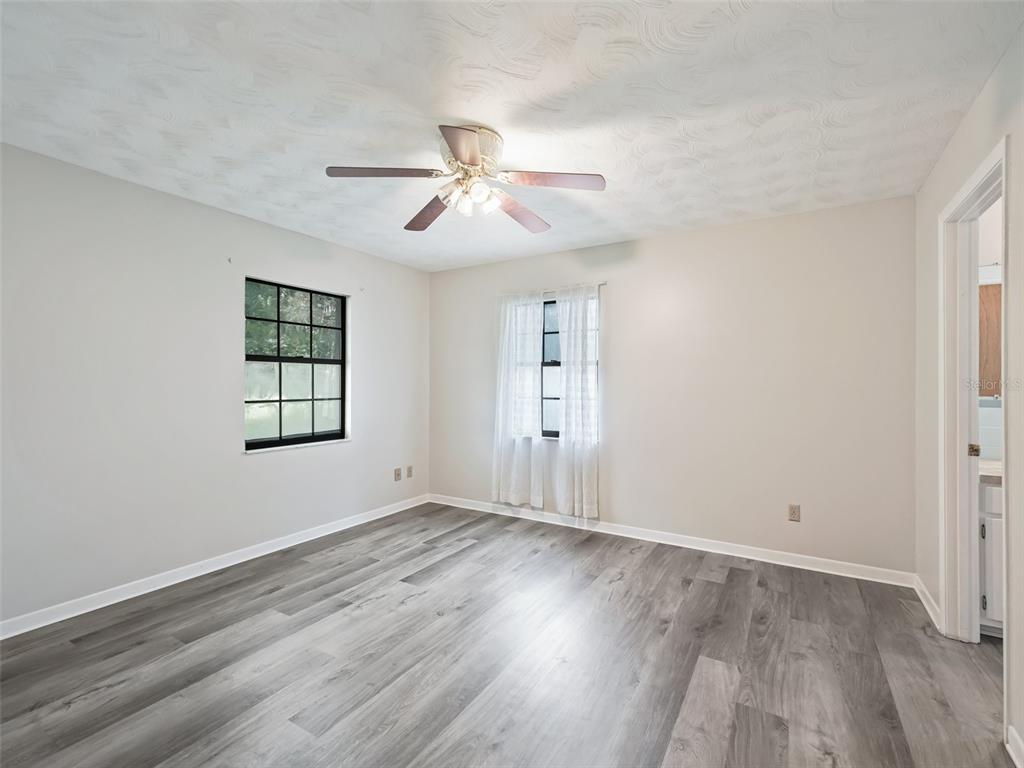 11495 Southeast 121st Lane Road Belleview, FL 34420 - Photo 16 of 33