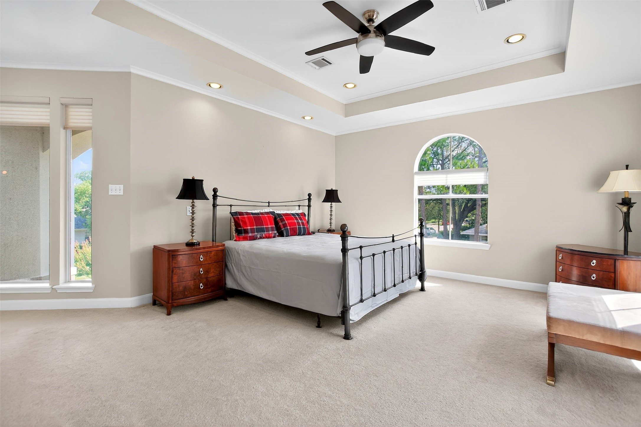 3118 Virginia Street Houston, TX 77098 - Photo 27 of 50 Spacious Primary Suite