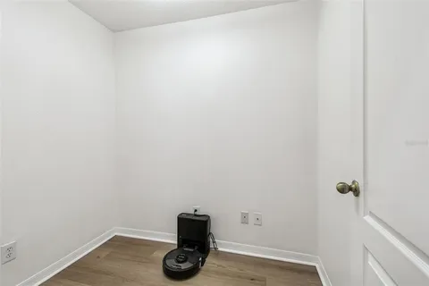 $299,900 | 7608 Hampshire Garden Place, Apollo Beach, FL 33572