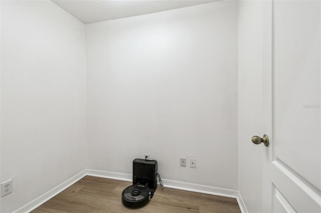 7608 Hampshire Garden Place Apollo Beach, FL 33572 - Photo 14 of 54