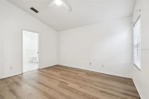 $299,900 | 7608 Hampshire Garden Place, Apollo Beach, FL 33572