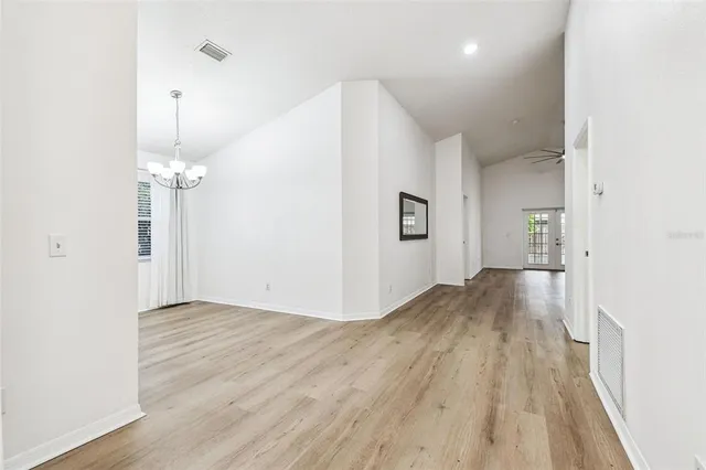 $299,900 | 7608 Hampshire Garden Place, Apollo Beach, FL 33572