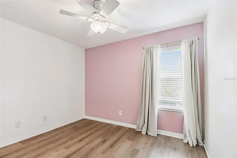 $299,900 | 7608 Hampshire Garden Place, Apollo Beach, FL 33572