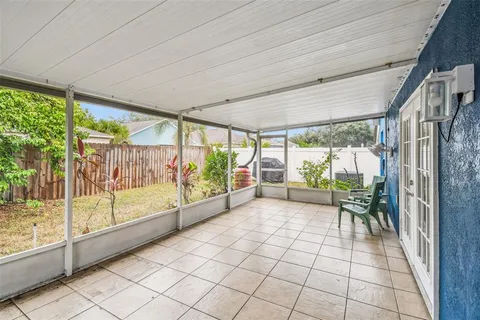 $299,900 | 7608 Hampshire Garden Place, Apollo Beach, FL 33572