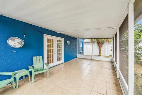 $299,900 | 7608 Hampshire Garden Place, Apollo Beach, FL 33572