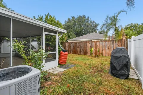 $299,900 | 7608 Hampshire Garden Place, Apollo Beach, FL 33572