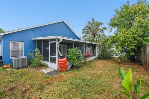 $299,900 | 7608 Hampshire Garden Place, Apollo Beach, FL 33572