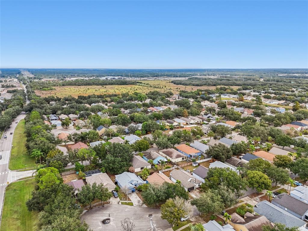 7608 Hampshire Garden Place Apollo Beach, FL 33572 - Photo 45 of 54