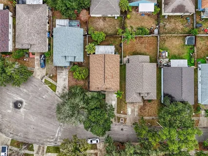 $299,900 | 7608 Hampshire Garden Place, Apollo Beach, FL 33572