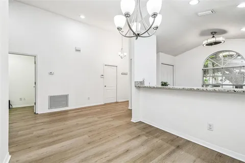 $299,900 | 7608 Hampshire Garden Place, Apollo Beach, FL 33572