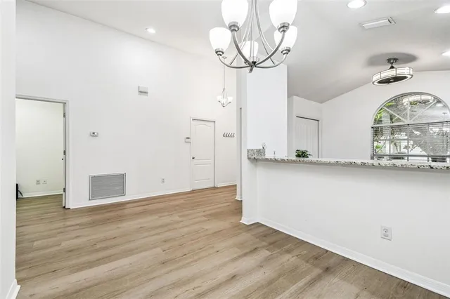 $299,900 | 7608 Hampshire Garden Place, Apollo Beach, FL 33572