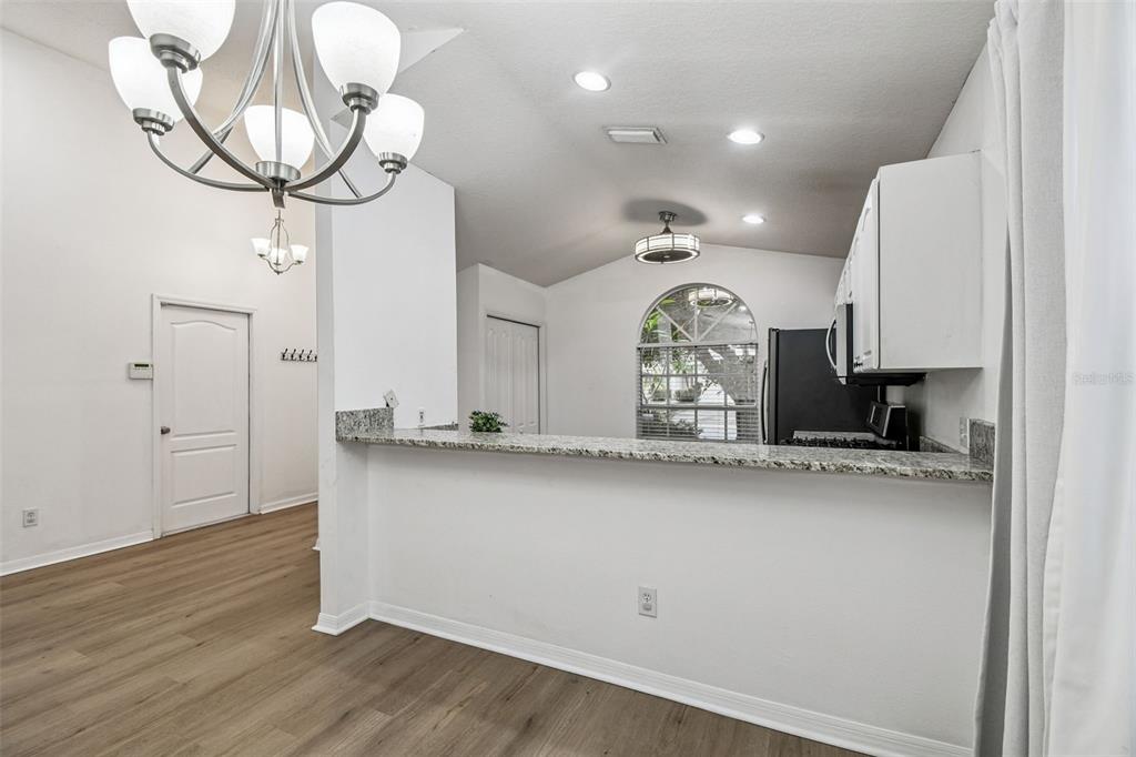 7608 Hampshire Garden Place Apollo Beach, FL 33572 - Photo 8 of 54