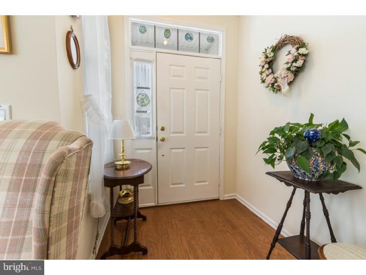 15 Mayfair Road Southampton, NJ 08088 - Photo 3 of 25 Foyer