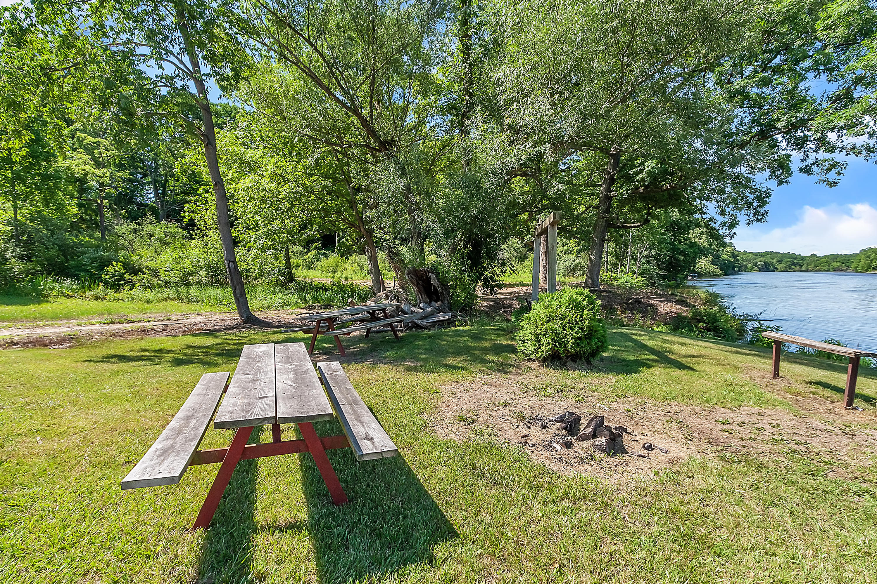 14266 Sunset Ridge Court Niles, MI 49120 - Photo 40 of 67 53-14266 Sunset Ridge Ct- windowstill-re