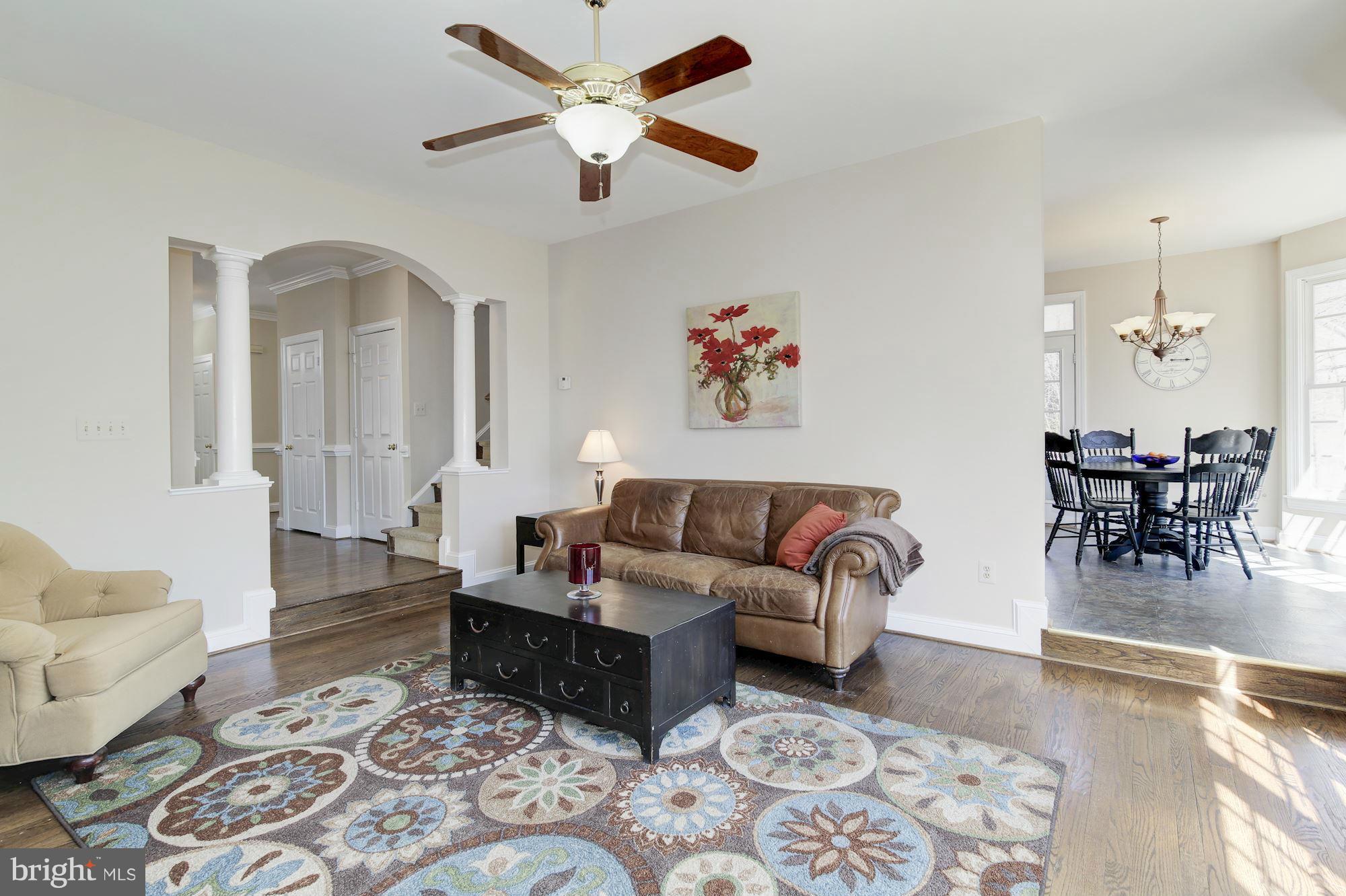 325 Tschiffely Square Road Gaithersburg, MD 20878 - Photo 7 of 30 Family Room