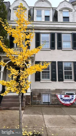 $2,300 | 40 East Court Street, Doylestown, PA 18901