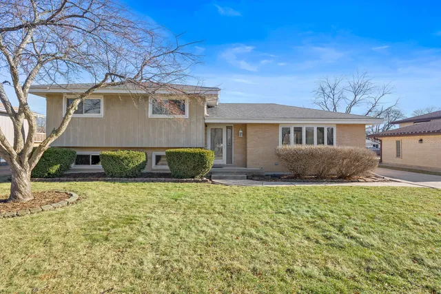$424,000 | 513 South Princeton Avenue, Itasca, IL 60143