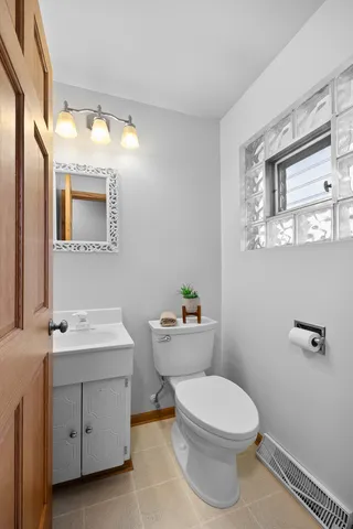 $424,000 | 513 South Princeton Avenue, Itasca, IL 60143