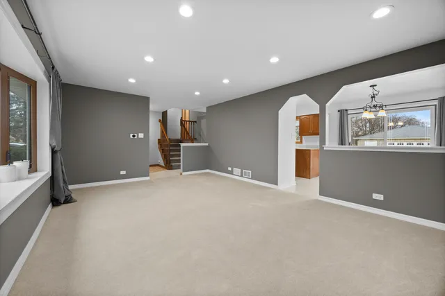 $424,000 | 513 South Princeton Avenue, Itasca, IL 60143